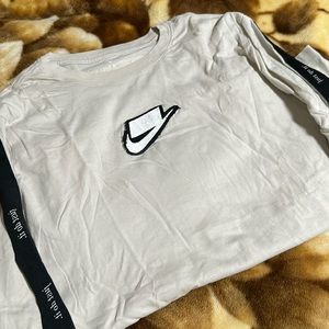 Men’s Nike long sleeve